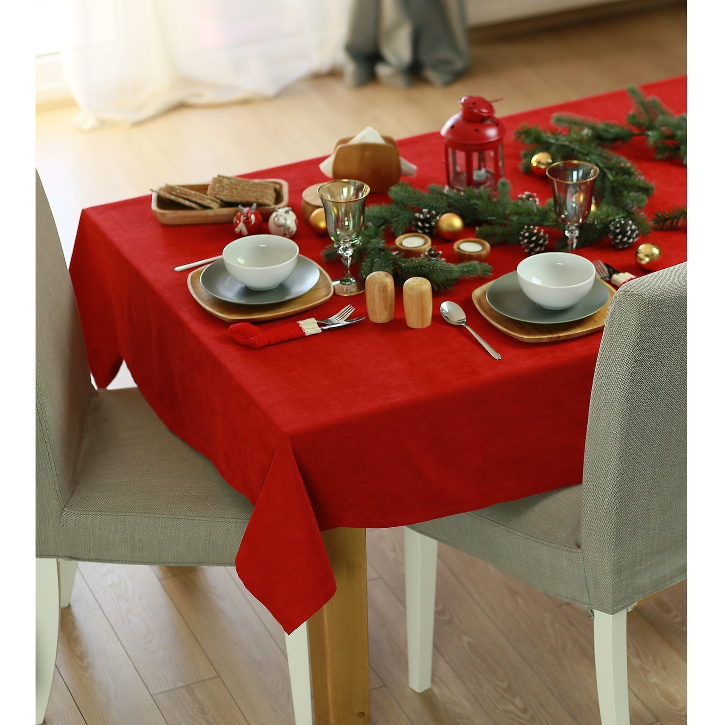 55" Merry Christmas Square Tablecloth in Red
