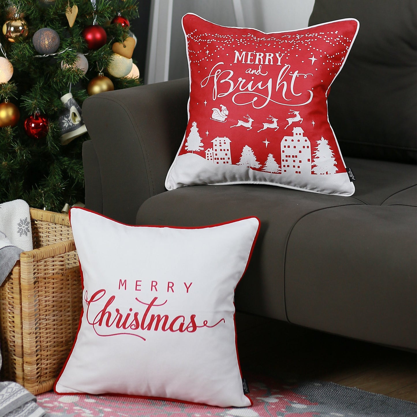 Set of 4 18" Merry Christmas Gift Throw Pillow Cover in Multicolor